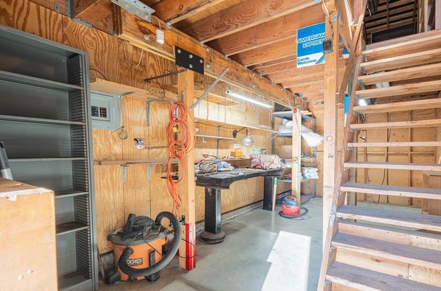 1527 Atherton Way, Salinas, CA 93906