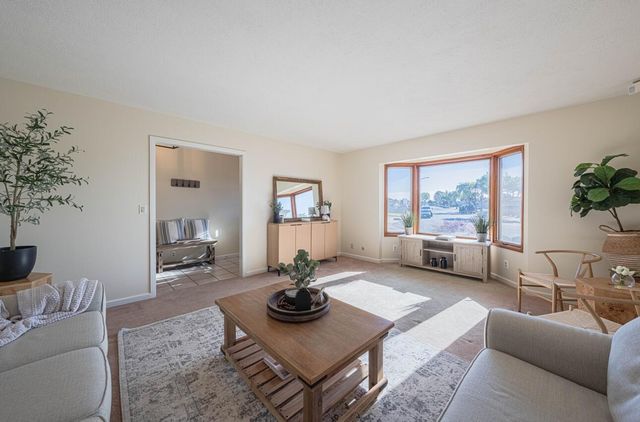 1527 Atherton Way, Salinas, CA 93906