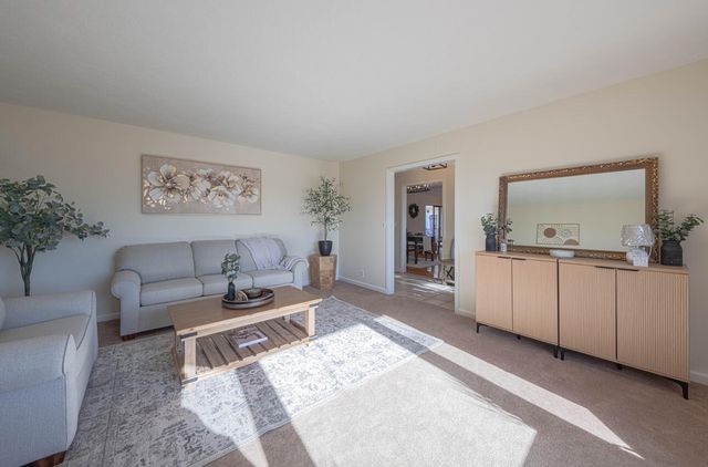 1527 Atherton Way, Salinas, CA 93906