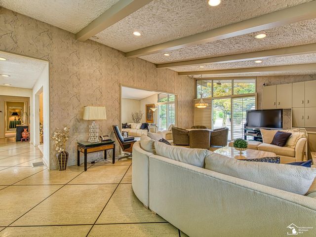 1605 Arbor Avenue, Monroe, MI 48162