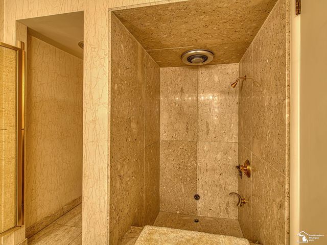 1605 Arbor Avenue, Monroe, MI 48162