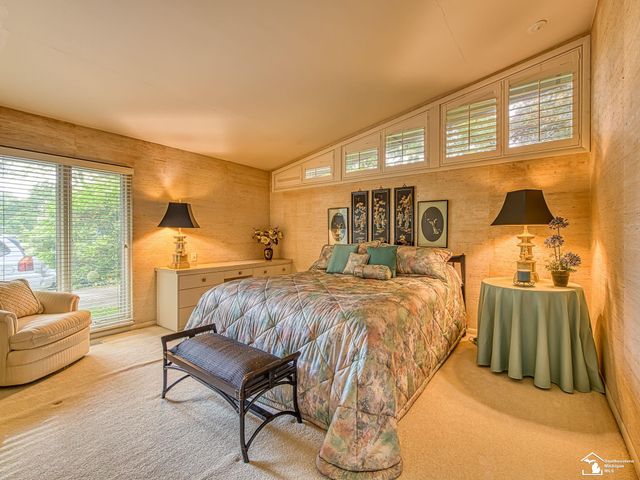 1605 Arbor Avenue, Monroe, MI 48162