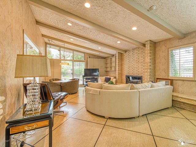 1605 Arbor Avenue, Monroe, MI 48162