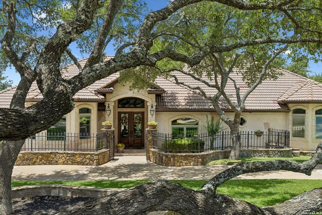 318 Hyacinth Ln, San Antonio, TX 78260