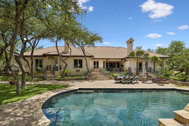 318 Hyacinth Ln, San Antonio, TX 78260