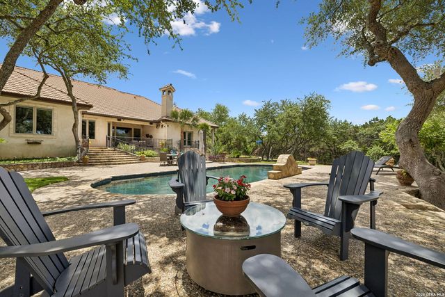 318 Hyacinth Ln, San Antonio, TX 78260