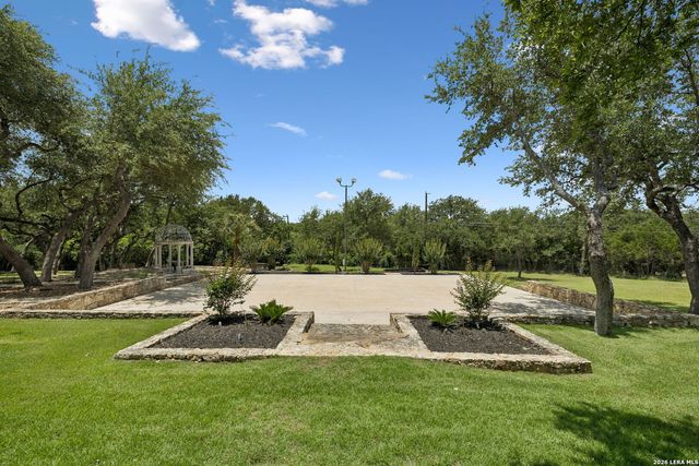 318 Hyacinth Ln, San Antonio, TX 78260