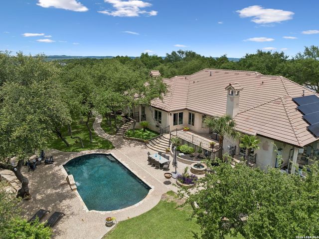 318 Hyacinth Ln, San Antonio, TX 78260