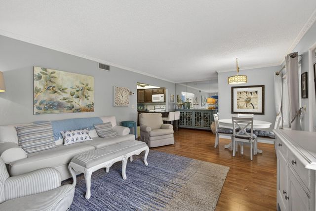 327 Pine Ridge Circle A-1, Greenacres, FL 33463