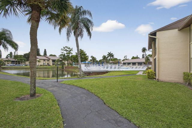 327 Pine Ridge Circle A-1, Greenacres, FL 33463