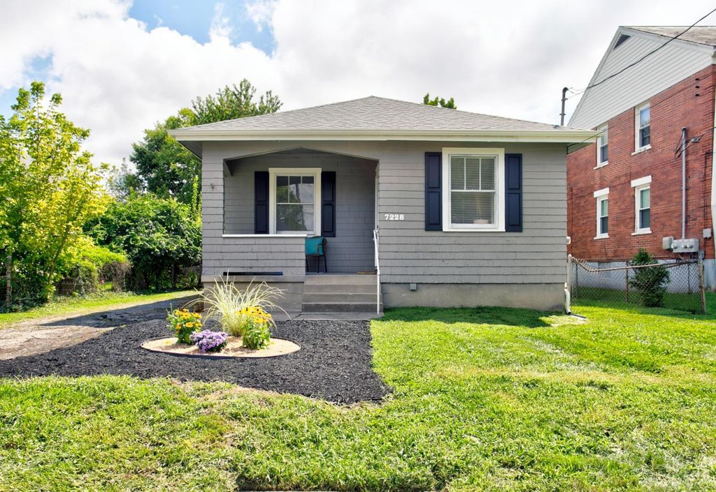 7228 Plainfield Road, Deer Park, OH 45236