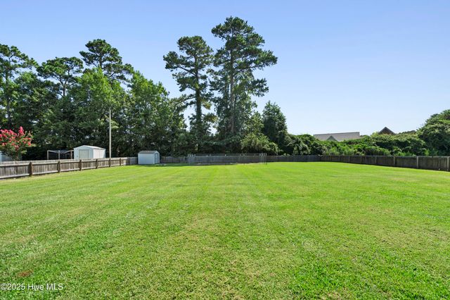 106 Neptune Court, Havelock, NC 28532