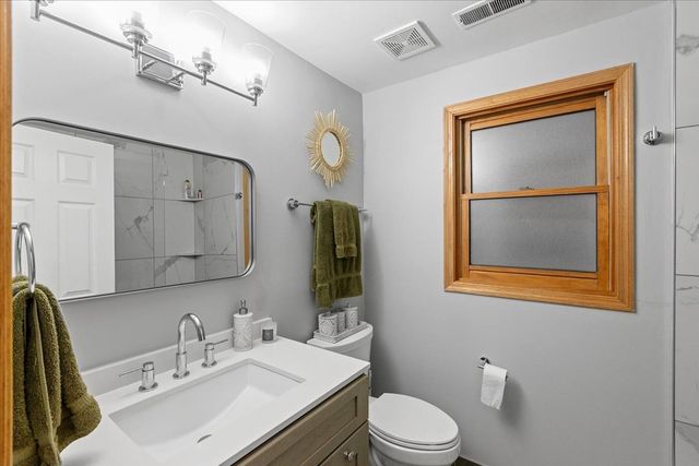 2033 W Huron Street 1, Chicago, IL 60612