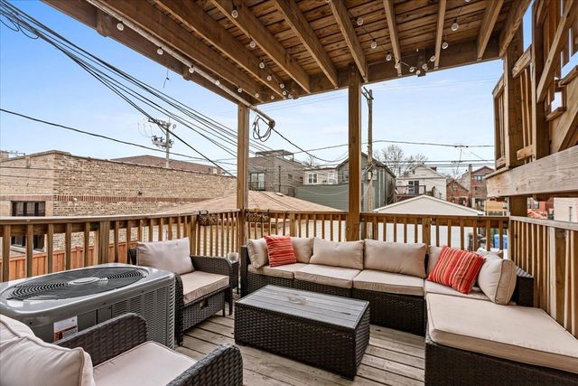 2033 W Huron Street 1, Chicago, IL 60612