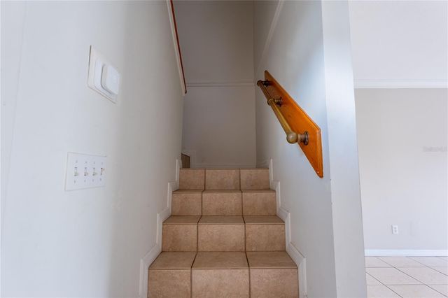 6860 WHITMAN COURT 32B, Sarasota, FL 34243