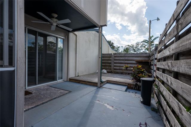 6860 WHITMAN COURT 32B, Sarasota, FL 34243