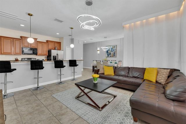 8958 CAT PALM ROAD, Kissimmee, FL 34747