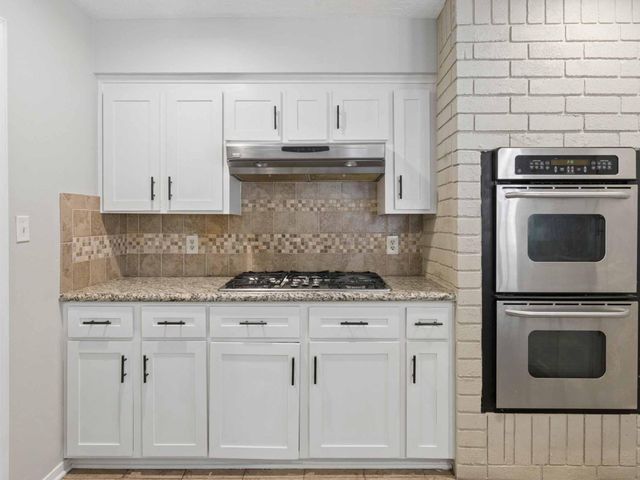 414 Yorkshire Court, Deer Park, TX 77536