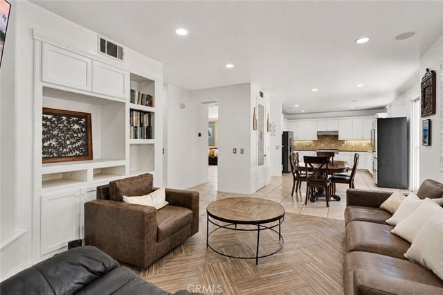 13692 Sandhill Crane, Corona, CA 92880