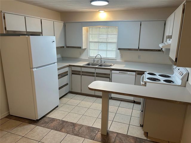 54 IVY LANE, Debary, FL 32713