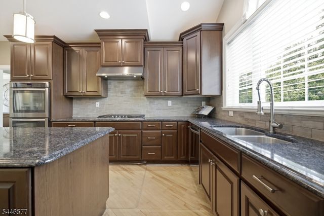 20 Ruggiero Way, Mount Olive Twp., NJ 07828