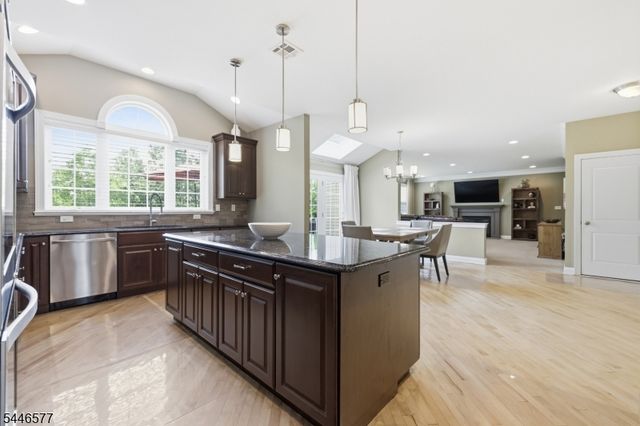 20 Ruggiero Way, Mount Olive Twp., NJ 07828