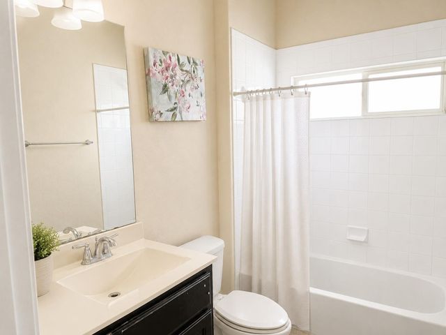 2413 Bowen ST, Leander, TX 78641