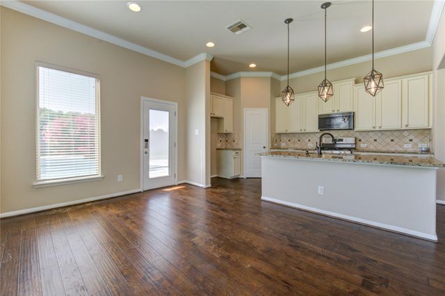 434 Bay Grove Lane, La Porte, TX 77571