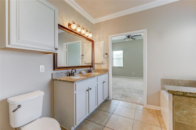 434 Bay Grove Lane, La Porte, TX 77571