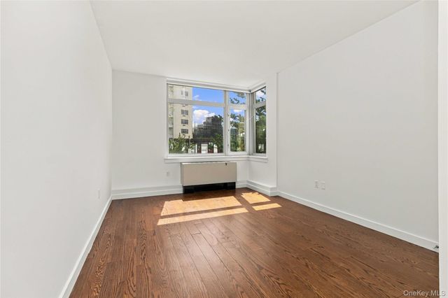40-26 College Point Boulevard 8N, Flushing, NY 11354
