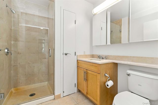 40-26 College Point Boulevard 8N, Flushing, NY 11354