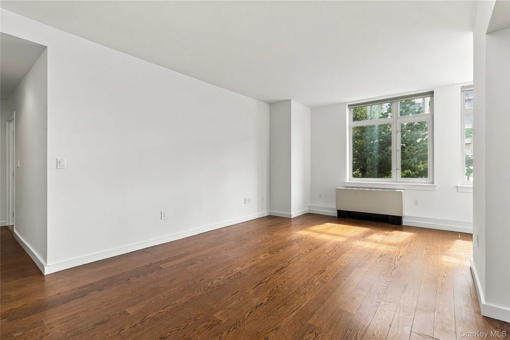 40-26 College Point Boulevard 8N, Flushing, NY 11354 — photo 5