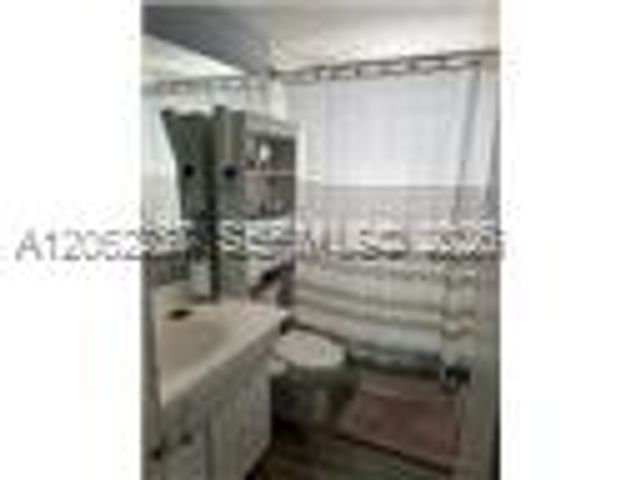 4141 NW 44th Avenue 226, Lauderdale Lakes, FL 33319