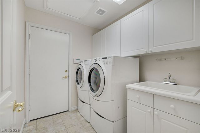 3051 Hills Of Gold Court, Henderson, NV 89052
