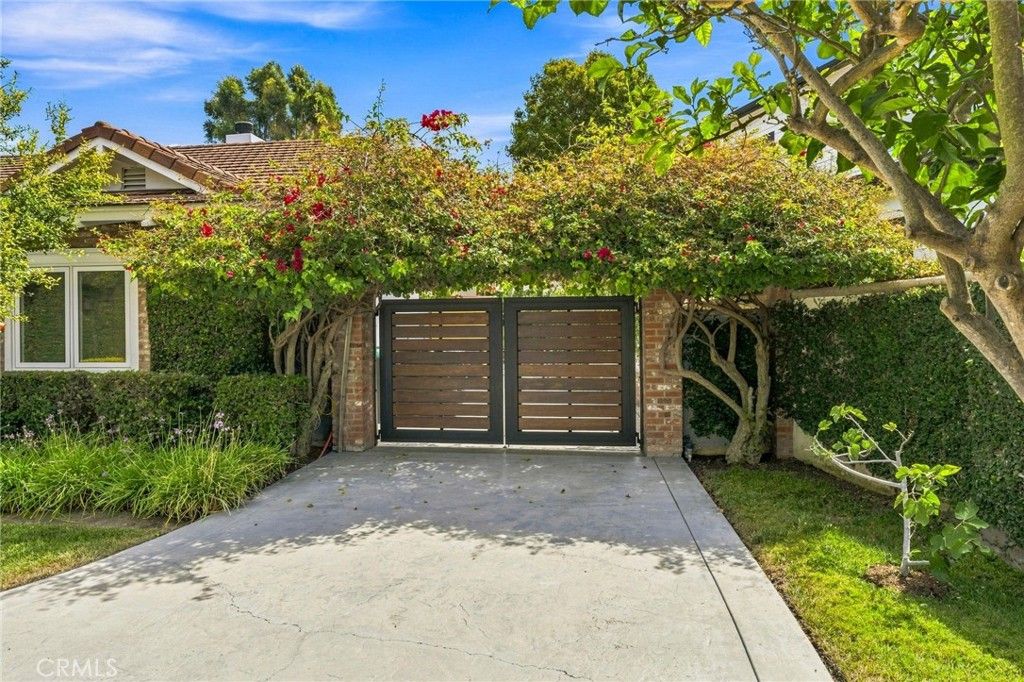 1000 Dover Drive, Newport Beach, CA 92660 — photo 5