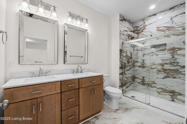 211 Alreva Rd, Louisville, KY 40216