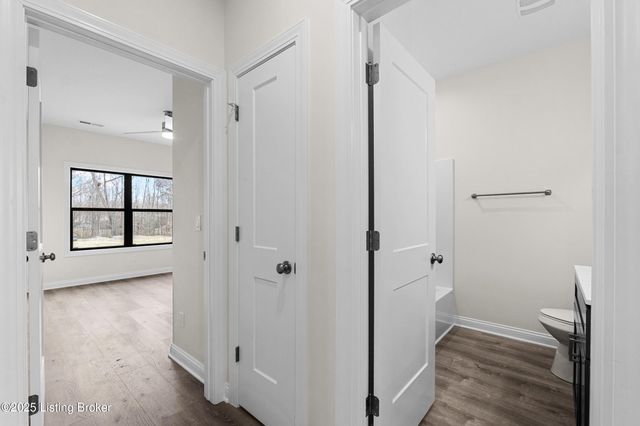 211 Alreva Rd, Louisville, KY 40216