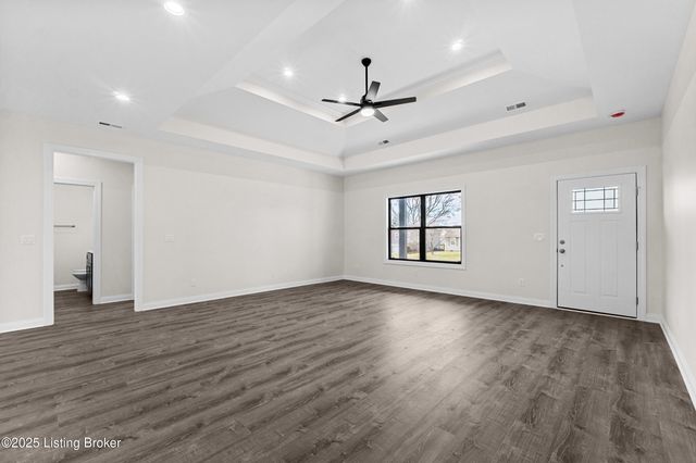 211 Alreva Rd, Louisville, KY 40216