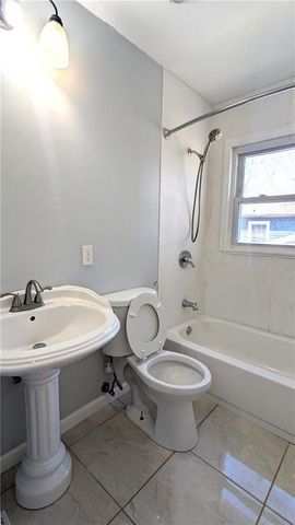 8641 E 97th Terrace, Kansas City, MO 64134