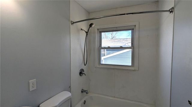 8641 E 97th Terrace, Kansas City, MO 64134