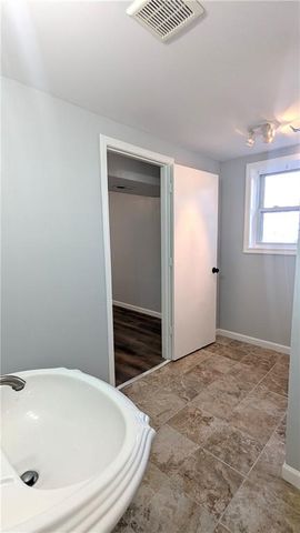 8641 E 97th Terrace, Kansas City, MO 64134