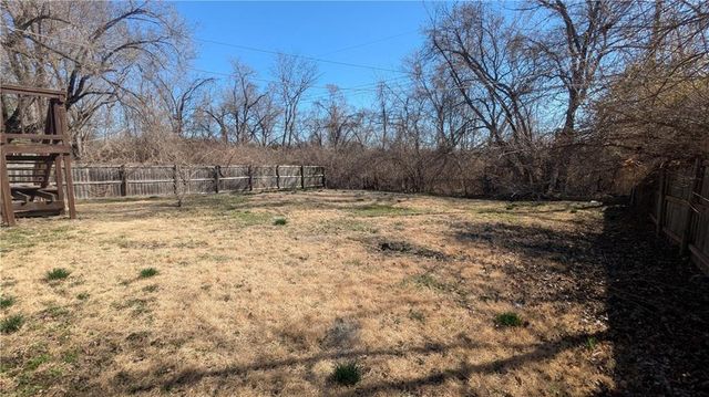 8641 E 97th Terrace, Kansas City, MO 64134