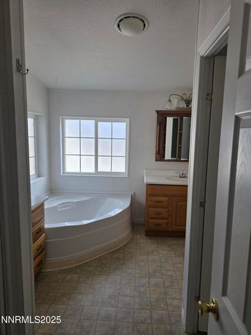 242 Linehan Road, Moundhouse, NV 89706