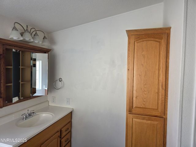 242 Linehan Road, Moundhouse, NV 89706