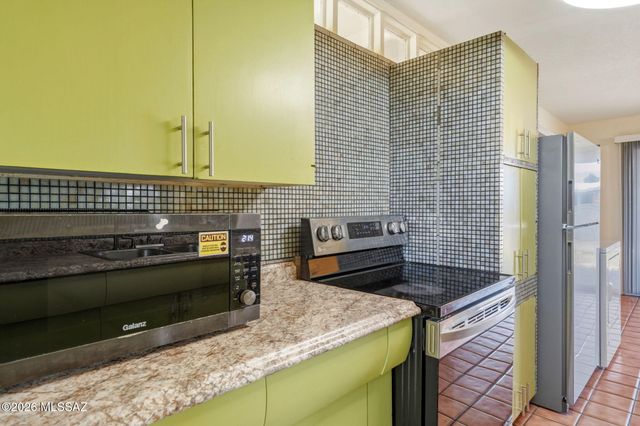 8041 E Julia Street, Tucson, AZ 85710