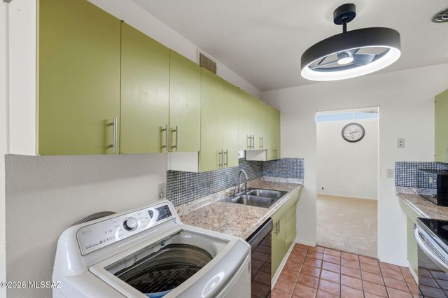 8041 E Julia Street, Tucson, AZ 85710