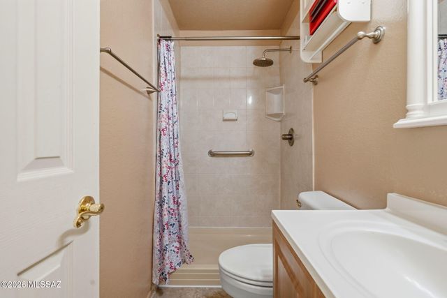 8041 E Julia Street, Tucson, AZ 85710