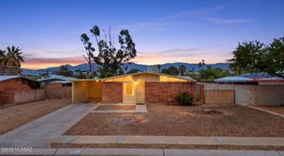 8041 E Julia Street, Tucson, AZ 85710