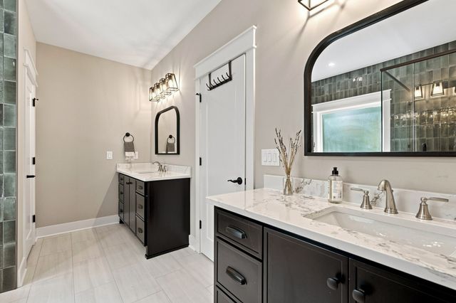 3021 Shady Forest Dr, Murfreesboro, TN 37128