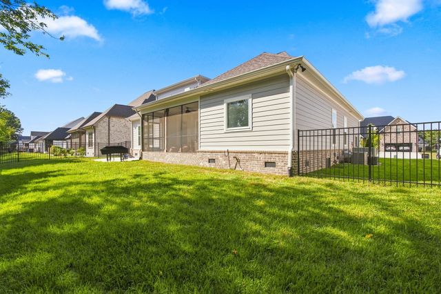 3021 Shady Forest Dr, Murfreesboro, TN 37128